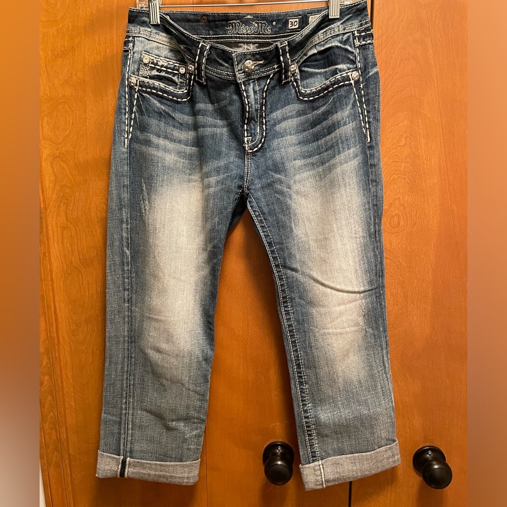 Buckle/ Miss Me Capris